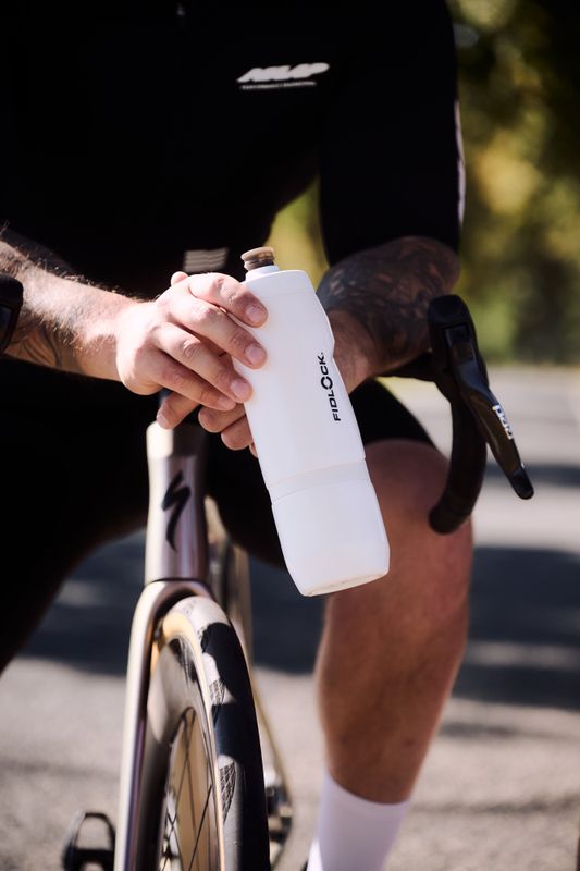 Fidlock TWIST Drikkeflaske 800ml + Sykkelbase POLAR WHITE EDITION