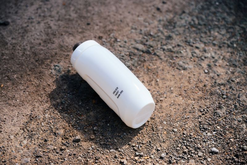 Fidlock TWIST Drikkeflaske 590ml + Sykkelbase POLAR WHITE EDITION
